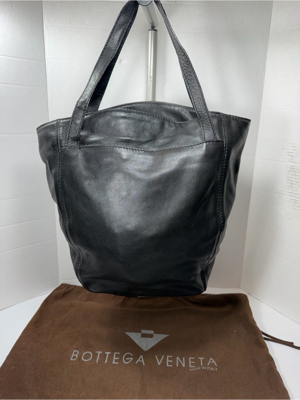 Bottega Veneta Black Leather Tote Bag comes with dust bag